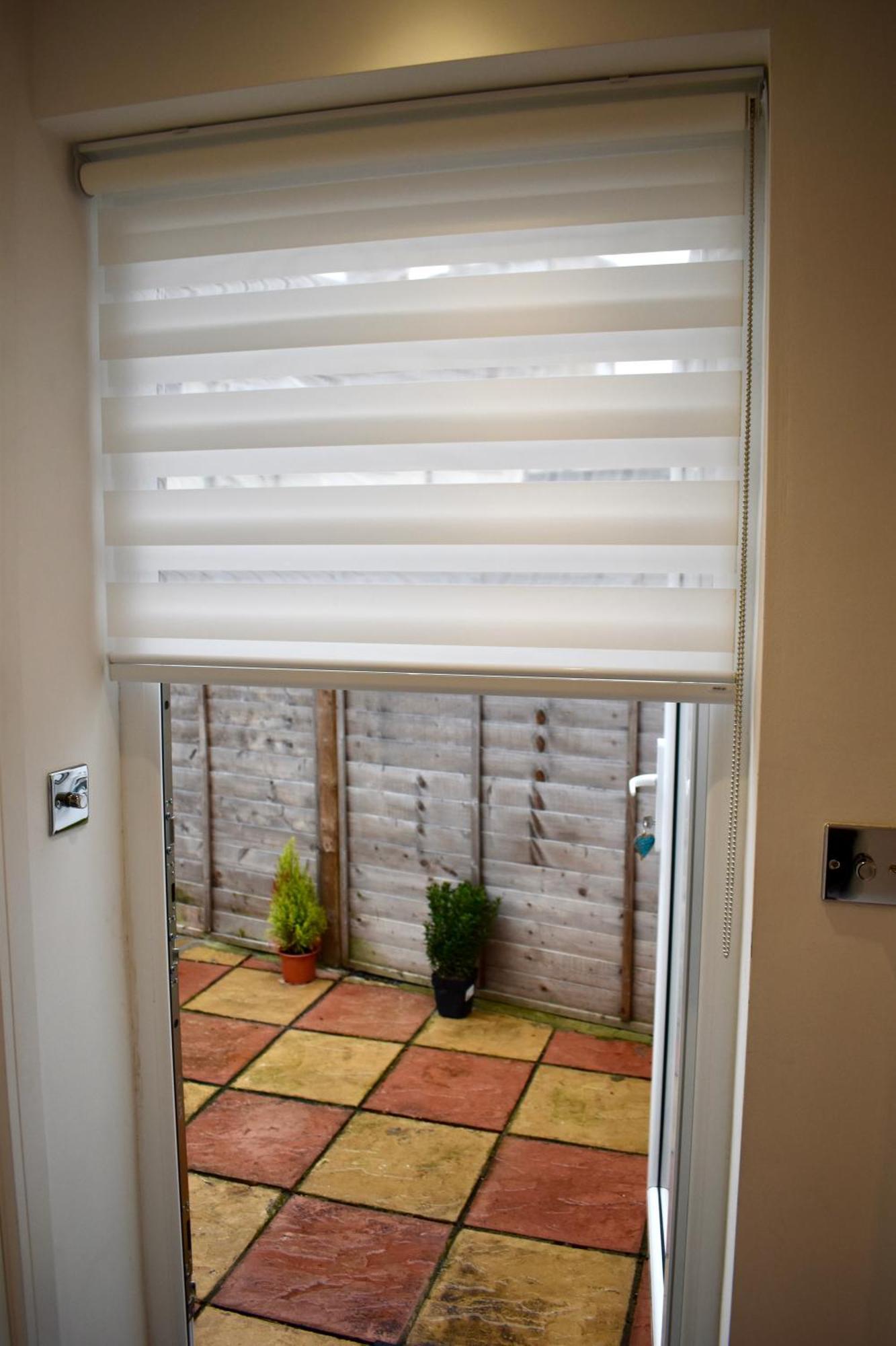 Stylish Centrally-located With Parking * London Borough of Croydon